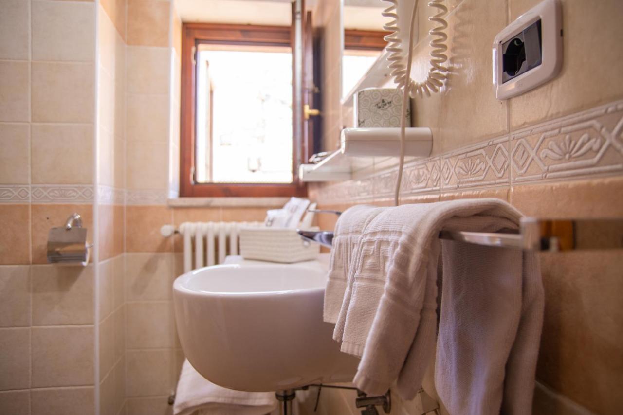 Abete Bianco - Albergo Del Natale Camigliatello Silano Dış mekan fotoğraf
