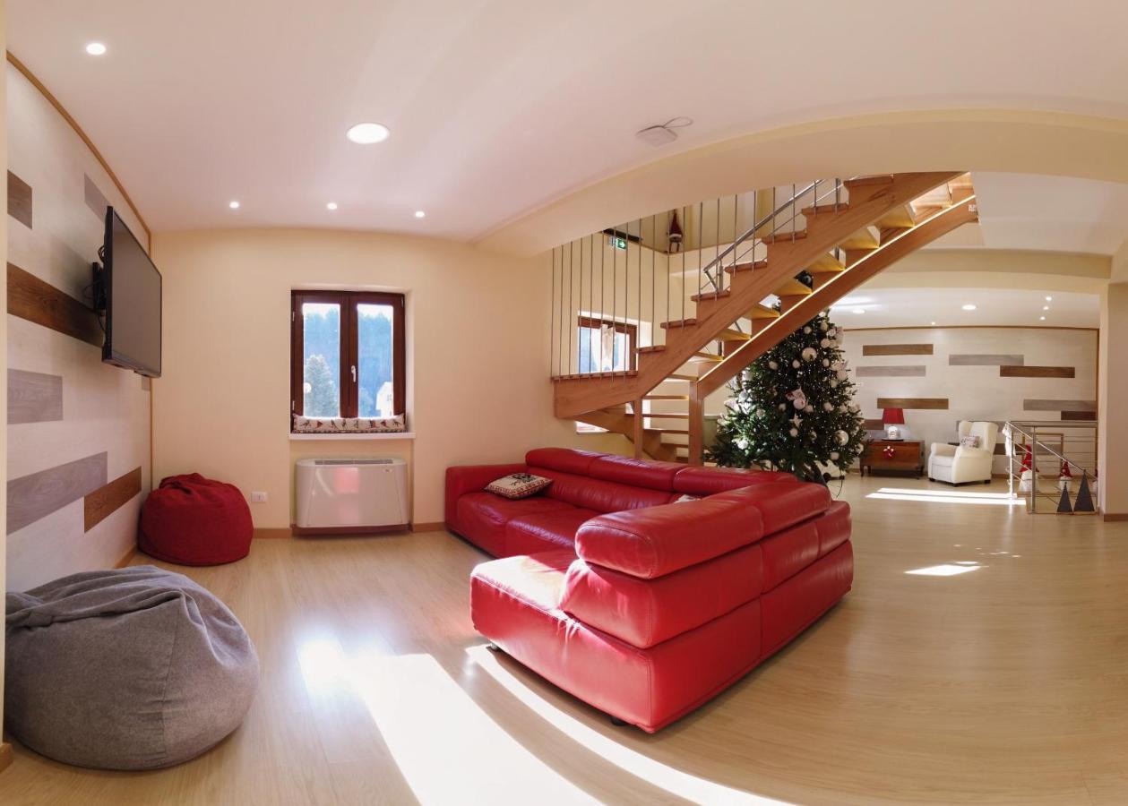 Abete Bianco - Albergo Del Natale Camigliatello Silano Dış mekan fotoğraf